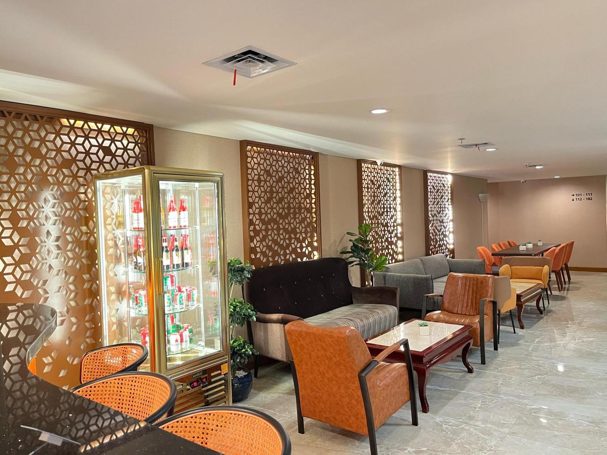 D'Primahotel Airport Jakarta Terminal 3 Wellness Center Tangerang Exterior photo